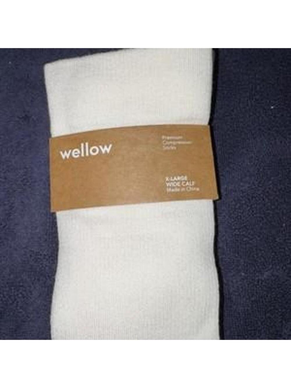 Wellow White X-Large Wide Calf Premium Compression Socks